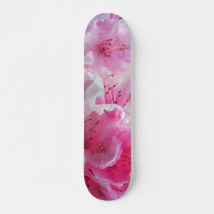 Gevallen roze bloesems persoonlijk skateboard
