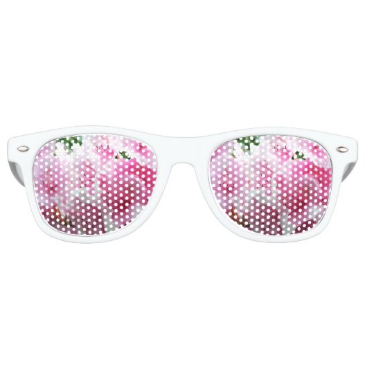 Gevallen roze bloesems retro zonnebril (Voorkant)