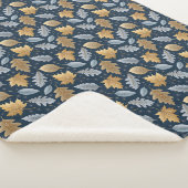 Gevallen winterbladeren afgestoft door vorst sherpa deken (3/4)