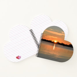 Gevangen in het Sunset Heart Shaped Spiral Notitie Notitieboek