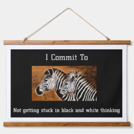 Gevangen in zwart-wit denkende zebra's hangend wandkleed