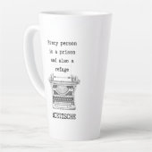 Gevangeniswezen en REFUGE-filosofie, citaat van Ni Latte Mok (Linkerhoek)