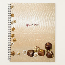 Gevarieerde chocolade met decoratieve bloemen