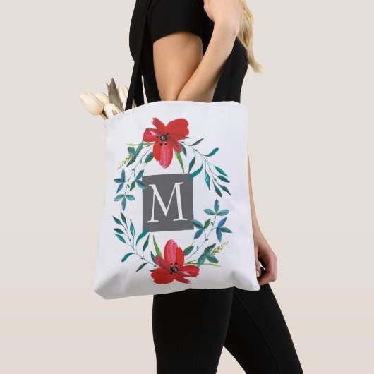 geverfd ontwerp van rode bloem met monogram tote bag (Dichtbij)