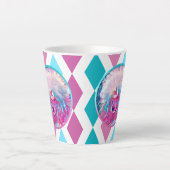 Geverfde wieg in roze Aqua en Blauwgroen Latte Mok (Voorkant)