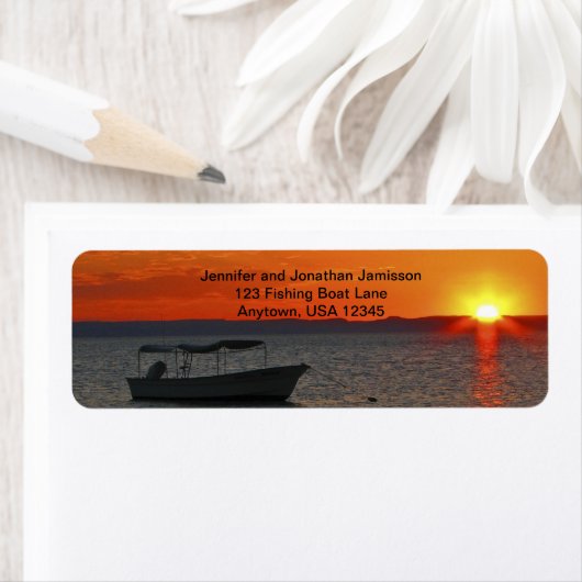 Gevist boot bij zonsondergang retour adreslabels etiket (Insitu)