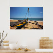 Gevist boot gesleept op strand poster (Keuken)