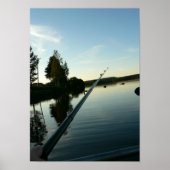 Gevist door het meer van Dusk Small Poster (Voorkant)