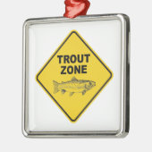 Gevist gebied forel metalen ornament (Links)