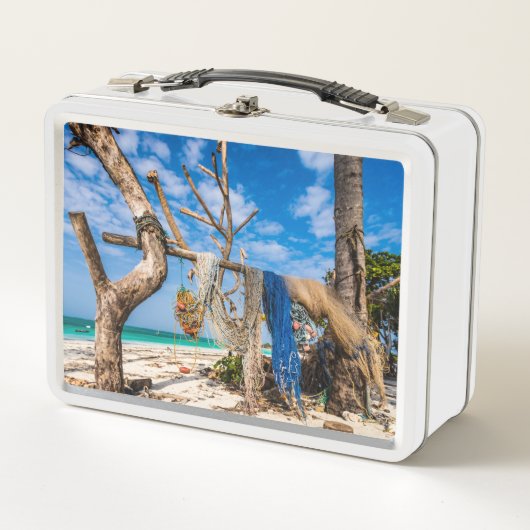 Gevist netten die op het strand drogen (Voorkant)