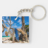 Gevist netten die op het strand drogen sleutelhanger (Achterkant)