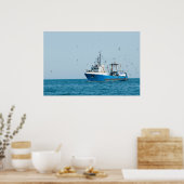 Gevist vaartuig komt terug naar de haven poster (Keuken)