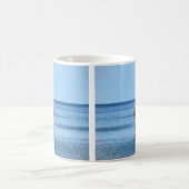 Geviste boot in Calm Ocean Coffee Mok (Center)