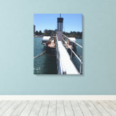 Geviste boot in de haven canvas afdruk (Insitu (Houten vloer))