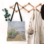 Geviste boten | Vincent van Gogh Tote Bag<br><div class="desc">Vist Boats op het strand bij Saintes-Maries (1888) door de Nederlandse postimpressionistische kunstenaar Vincent Van Gogh. Origineel kunstwerk is een olie op het schilderij van de canvas, waarop verschillende vissersboten op de kust van de oceaan zijn afgebeeld. Gebruik de ontwerphulpmiddelen om douanetekst toe te voegen of het afbeelding te personaliseren....</div>