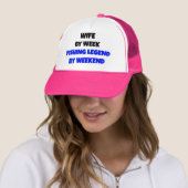 Geviste legende vrouw trucker pet (In situ)