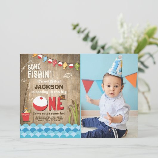 Geviste Verjaardagsuitnodiging Houten Vissende par Kaart (Staand voorkant)