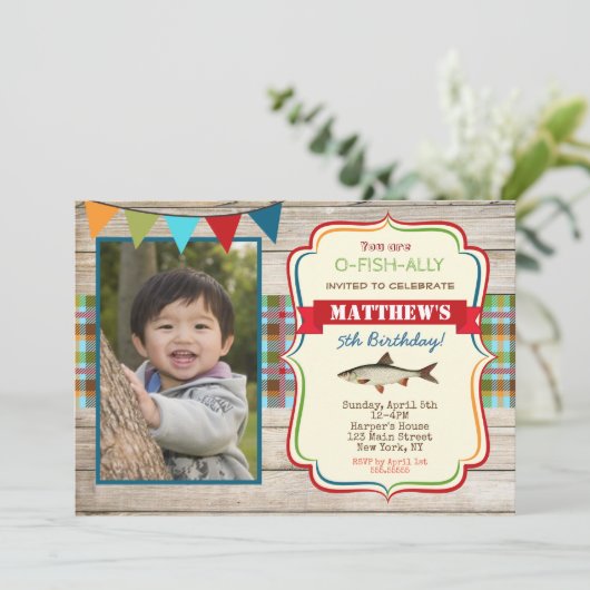 Geviste verjaardagsuitnodigingen kaart (Staand voorkant)