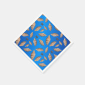 Gevlekte Junonia Seashells op Blauw Servetten (Hoek)
