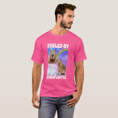 Gevoed door microplastics en capibara t-shirt (Voorkant volledig)