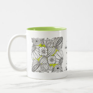 Gewaardeerde vriendschap met abstracte bloemendood tweekleurige koffiemok