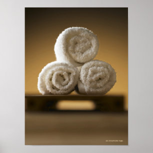 gewalste handdoeken in een stapel poster