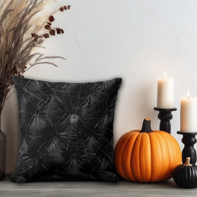 Gewatteerd fluweel met spinnenweb kussen (Creator heeft geüpload)