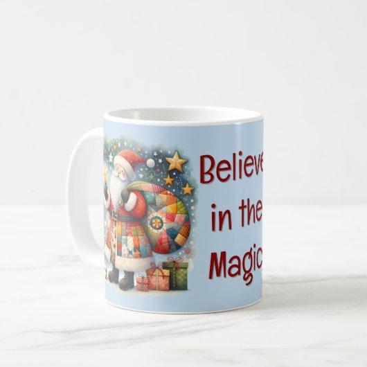 Gewatteerde patchwork kerstman met kerststerren koffiemok (Voorkant links)