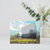 Geweldig entertainment in de buurt - grappige adre aankondigingskaart (Staand voorkant)