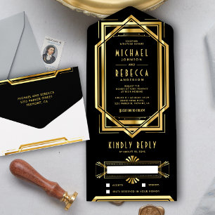 Geweldig geklede deco-weddenschap tussen zwarte en all in one uitnodiging