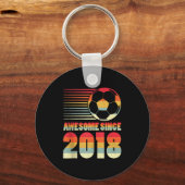 Geweldig sinds 2018 Voetbal 8e Verjaardag Tank Top Sleutelhanger (Voorkant)