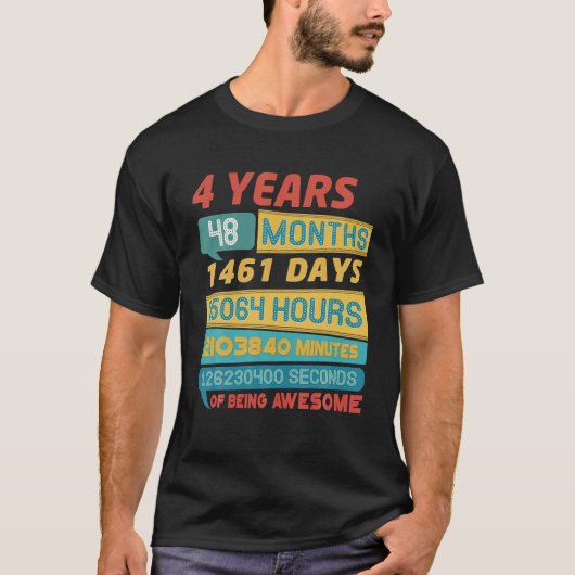 Geweldige 4 jaar oude versie 4e kwartaal t-shirt (Voorkant)
