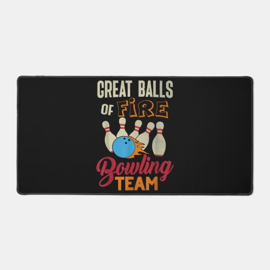 Geweldige Balls Fire Bowling Team Shirt Grappige V Bureaumat (Voorkant)