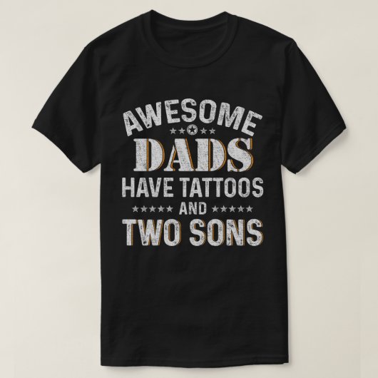 Geweldige Dads hebben Tattoos en twee Sons T-shirt (Design voorkant)