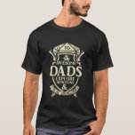 Geweldige Dads onderzoeken Dungeons en Slay Dra T-shirt<br><div class="desc">girlfriend,  boyfriend,  Birthday,  Mother's Day,  Father's Day,  Woman Day,  Thanksgiving,  Christmas,  Halloween,  New Year</div>