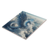 Geweldige draak omringd door wolken tegeltje (Zijkant)