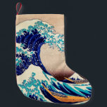 Geweldige golf van Kanagawa Japanse  kunst Kleine Kerstsok<br><div class="desc">Katsushika Hokusai The Great Wave Off Kanagawa (1830) The Great Wave off Kanagawa, ook bekend als The Great Wave of Just The Wave, is een ukiyo-e-gedrukte versie van de Japanse kunstenaar Hokusai, die in de late Edo-periode werd gepubliceerd als de eerste afdruk in de reeks van Hokusai Thirty-1833 zes Uitzichten...</div>