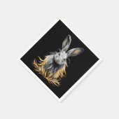 Geweldige grijs konijn in brand servet (Hoek)