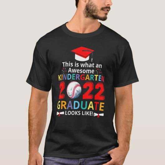 Geweldige Kindergarten Afstuderen als 2022-basis T-shirt (Voorkant)