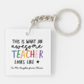 Geweldige leraar moderne typografie regenboog cade sleutelhanger (Achterkant)