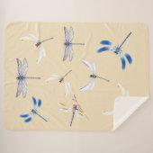 Geweldige libellen in vlucht op Light Tan Sherpa Deken (Voorkant (horizontaal))