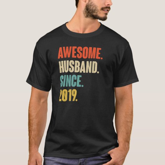 Geweldige man sinds 2019 3 bruiloft anime T-shirt (Voorkant)