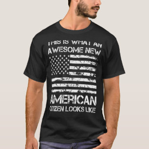 Geweldige nieuwe Amerikaanse staatsburger lijkt op T-shirt