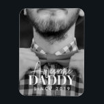 Geweldige papa sinds 20XX Eenvoudige elegante foto Magneet<br><div class="desc">Dit eenvoudige en moderne ontwerp bestaat uit serif en cursieve typografie en voegt een douanefoto toe</div>