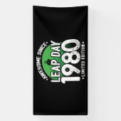 Geweldige sinds 1980 - Leap Day Leap Year Birthday Spandoek (Verticaal)