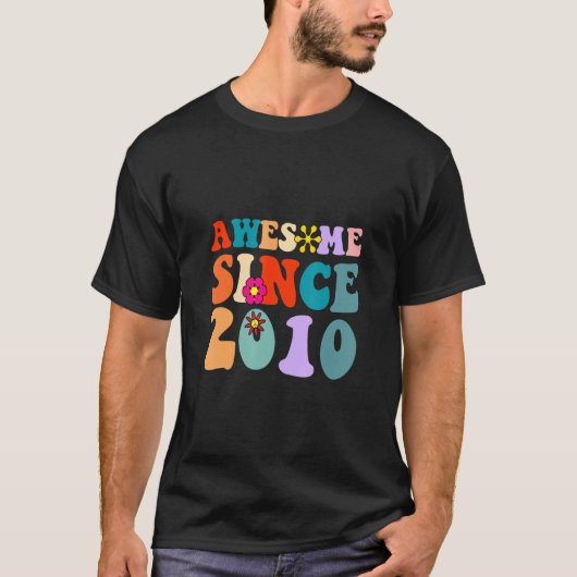 Geweldige sinds 2010 Cool Birthday Retro  70' T-shirt (Voorkant)