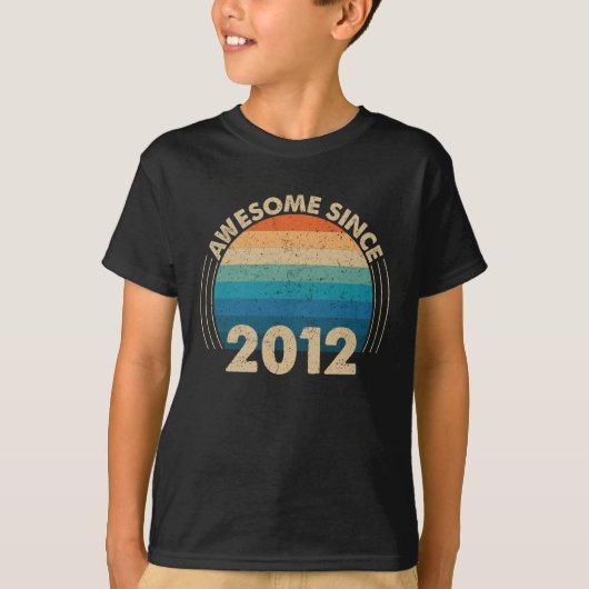 geweldige sinds 2012 t-shirt (Voorkant)