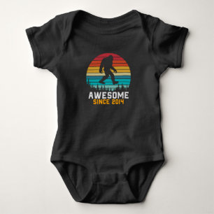Geweldige sinds 2014 Birthday Bigfoot Retro Romper