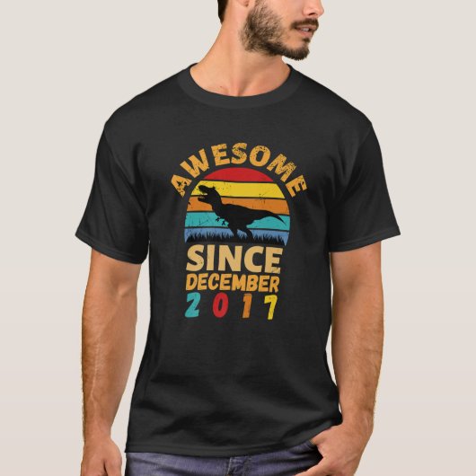 Geweldige sinds december 2017 4e verjaardag D T-shirt (Voorkant)