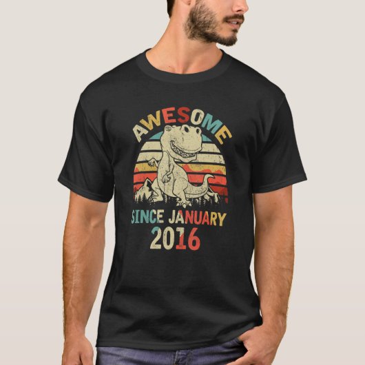 Geweldige sinds JANUARI 2016 4th Dinosaur Birthday T-shirt (Voorkant)